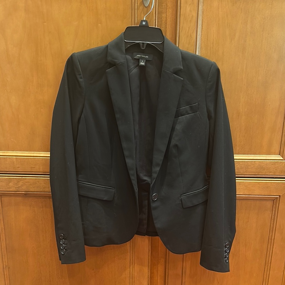 Ann Taylor Black Sport Coat with Notched Lapel